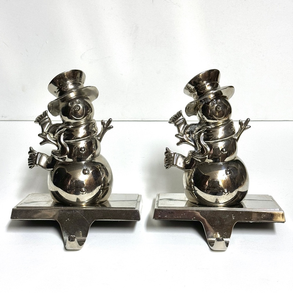 PAIR OF SNOWMAN 3D HEAVY Silver Chrome Finish Mantel Stocking Holder Hanger Hook